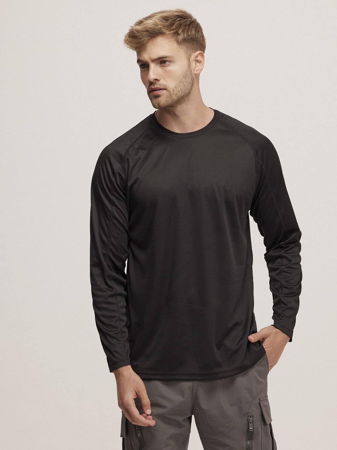 חולצת דרייפיט גבר שרוול ארוך ממותגת